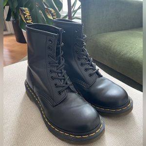 Original Dr.Martens barely worn great condition